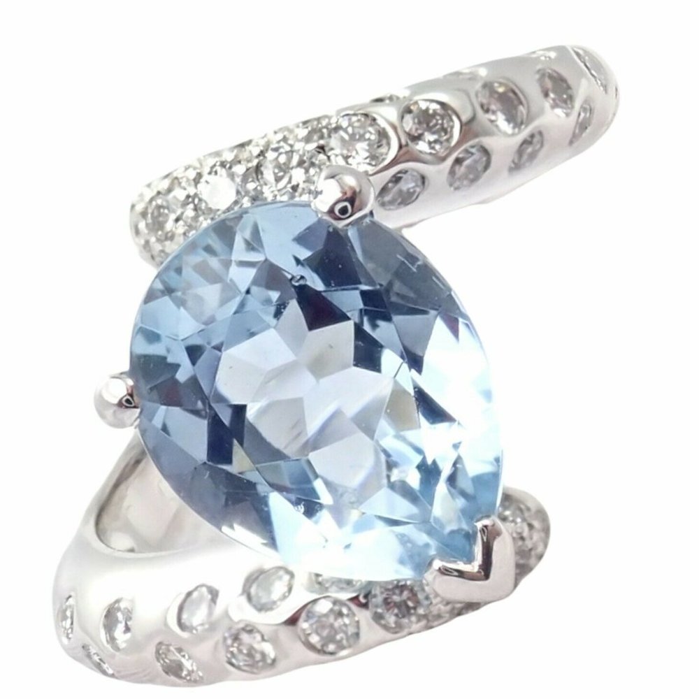 Authentic! Chanel Comete Star 18k White Gold Diamond 2.25ct Aquamarine Ring​
